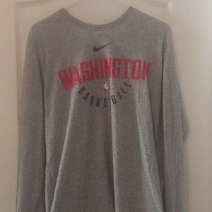 Nike Men’s Washington Wizards long sleeve shirt L